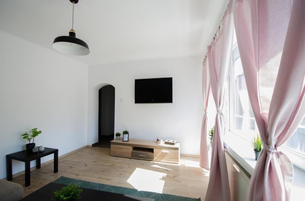 Bright Apartment Near Cismigiu And Old Town ブカレスト エクステリア 写真